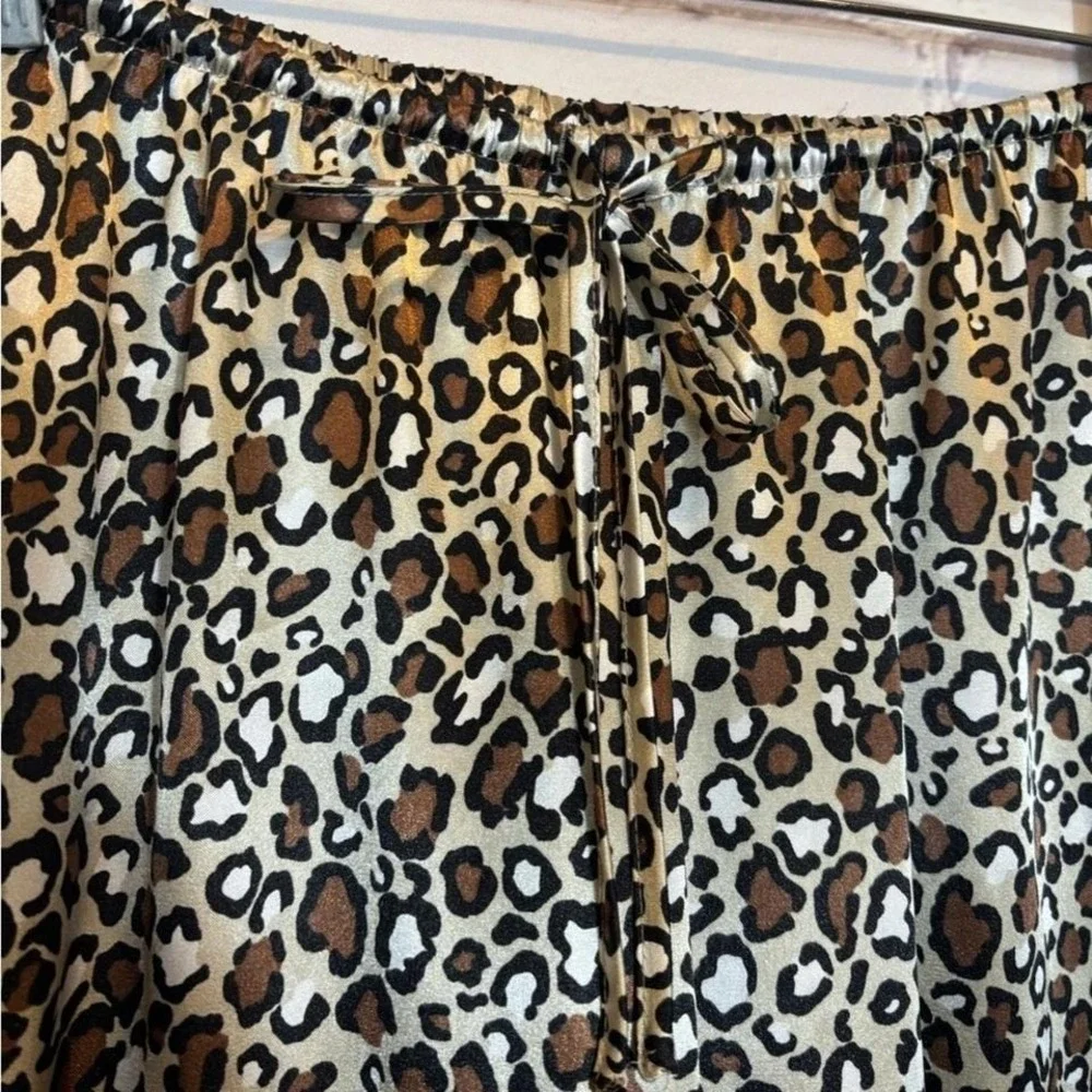 GILLIGAN & O'MALLEY ANIMAL PRINT SILKY PAJAMA PANTS - Picture 3 of 6